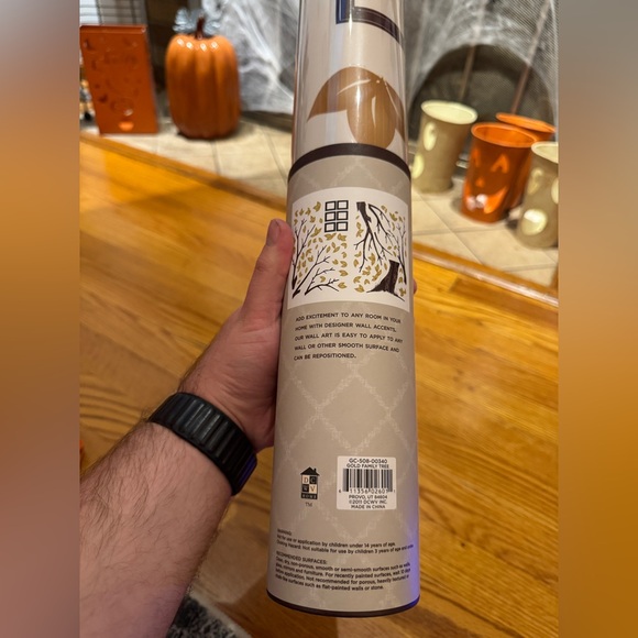 NWT Designer Wall Accents Gold Family Tree Wall Decals - Picture 4 of 4